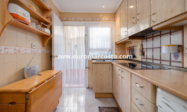 Objekte zum Wiederverkauf - Bungalow - Torrevieja - TORREVIEJA