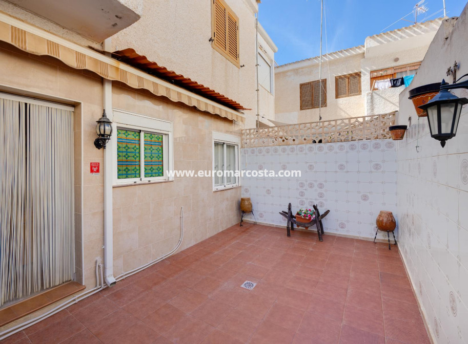 Objekte zum Wiederverkauf - Bungalow - Torrevieja - TORREVIEJA