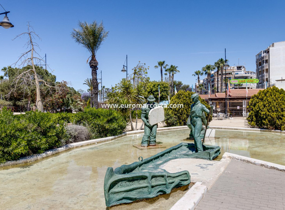 Objekte zum Wiederverkauf - Bungalow - Torrevieja - TORREVIEJA