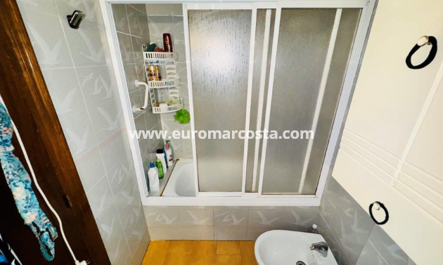 Sale - Apartment / flat - La Mata