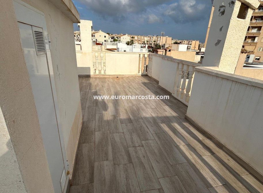 Sale - Bungalow - Torrevieja - TORREVIEJA