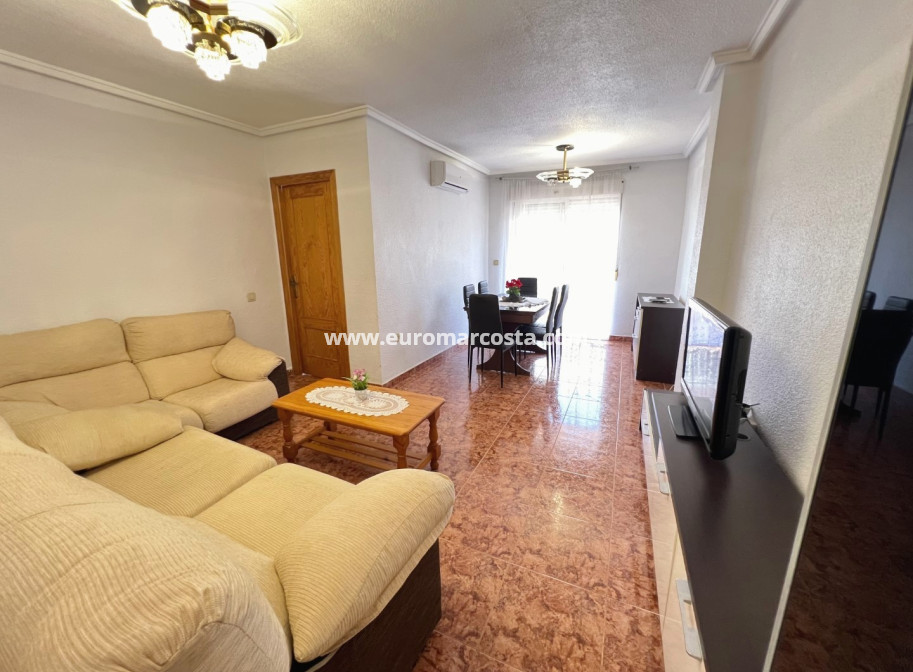 Objekte zum Wiederverkauf - Wohnung - Torrevieja - TORREVIEJA