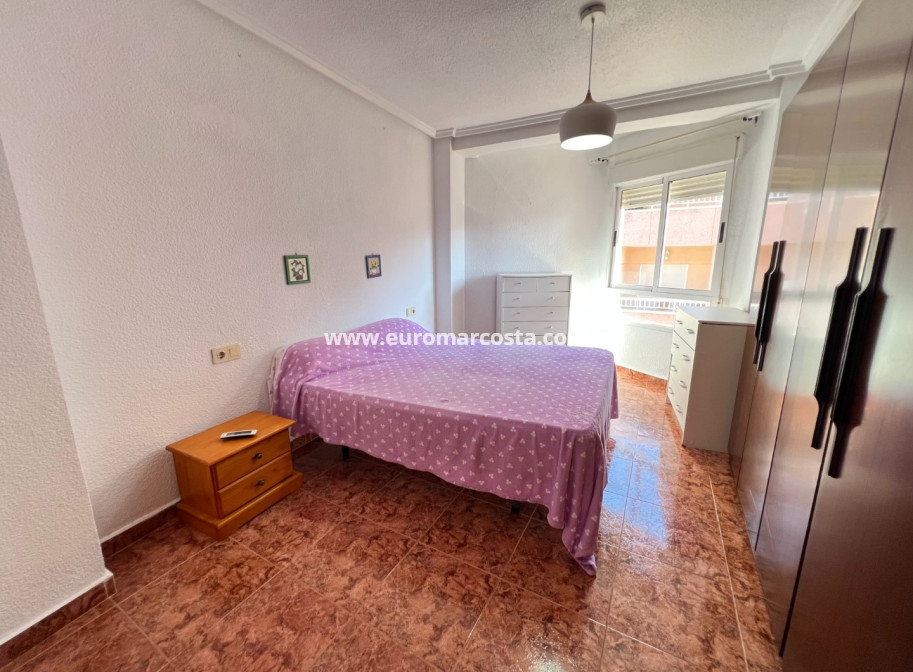 Objekte zum Wiederverkauf - Wohnung - Torrevieja - TORREVIEJA