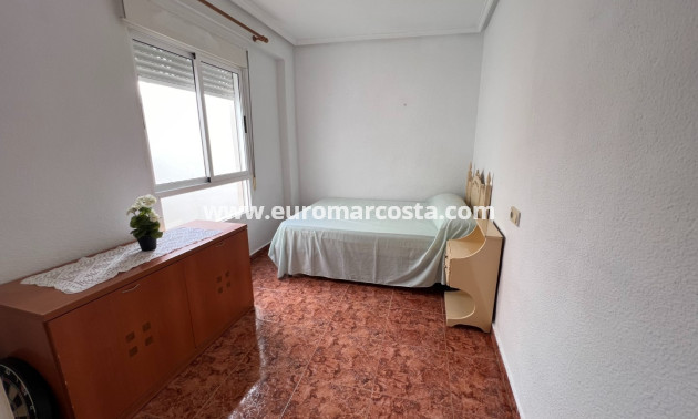 Objekte zum Wiederverkauf - Wohnung - Torrevieja - TORREVIEJA