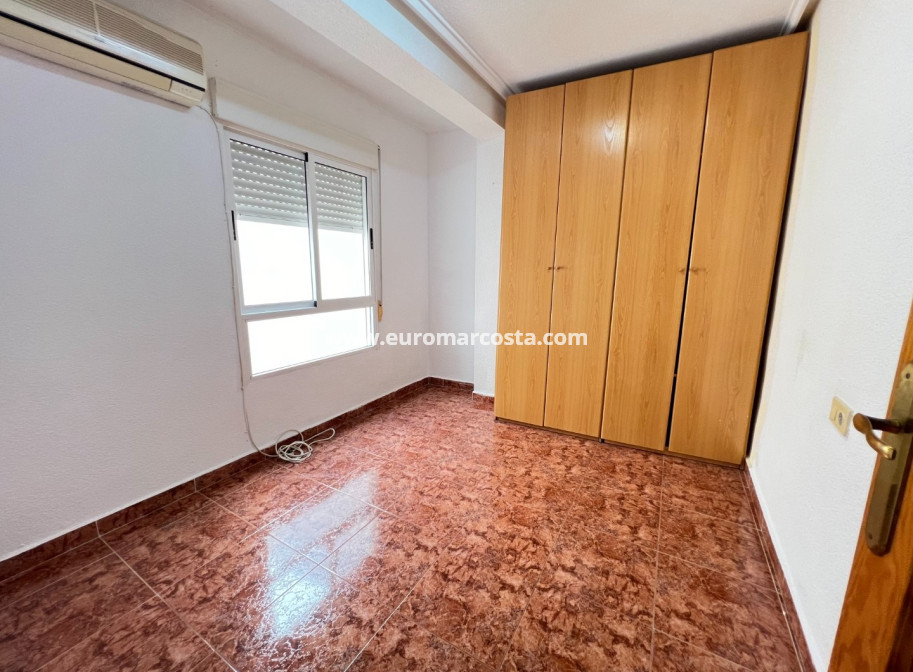 Venta - Apartamento / piso - Torrevieja - TORREVIEJA