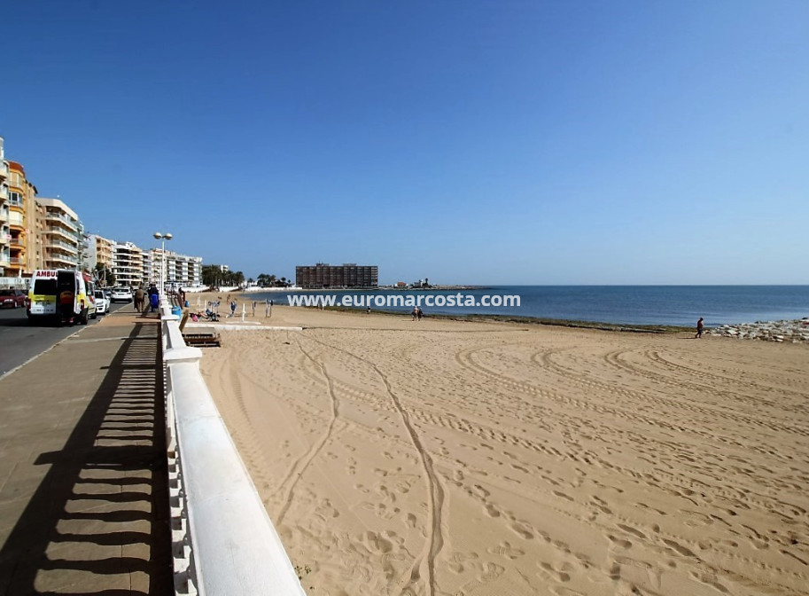 Sale - Apartment / flat - Torrevieja - TORREVIEJA