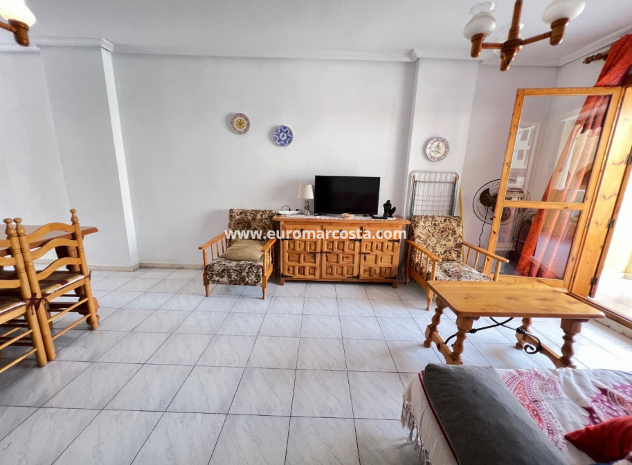 Sale - Apartment / flat - La Mata