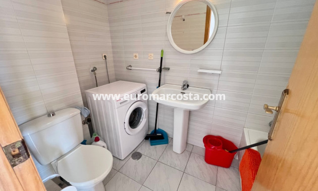 Sale - Apartment / flat - La Mata