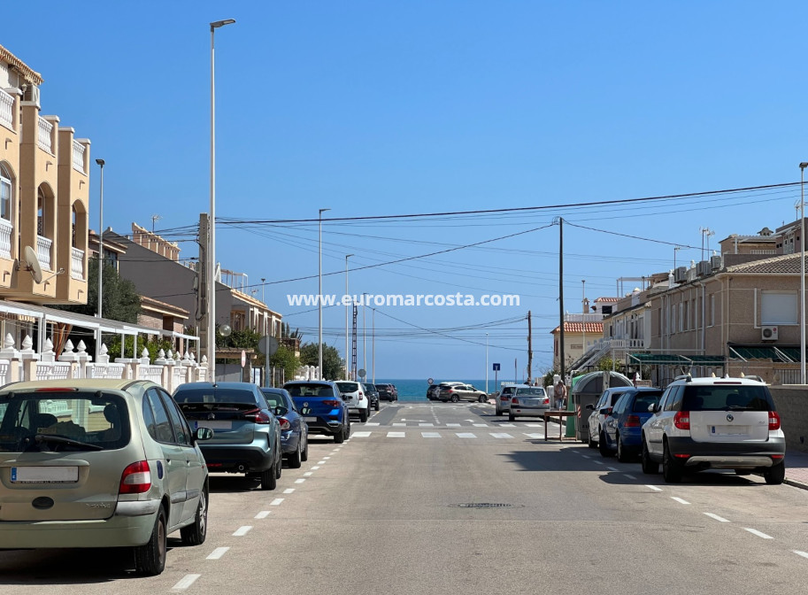 Sale - Apartment / flat - La Mata