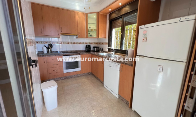 Venta - Chalet - Guardamar del Segura - raso