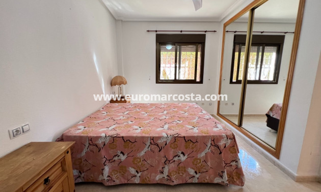 Venta - Chalet - Guardamar del Segura - raso