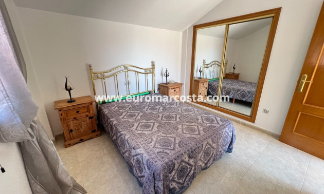 Venta - Chalet - Guardamar del Segura - raso