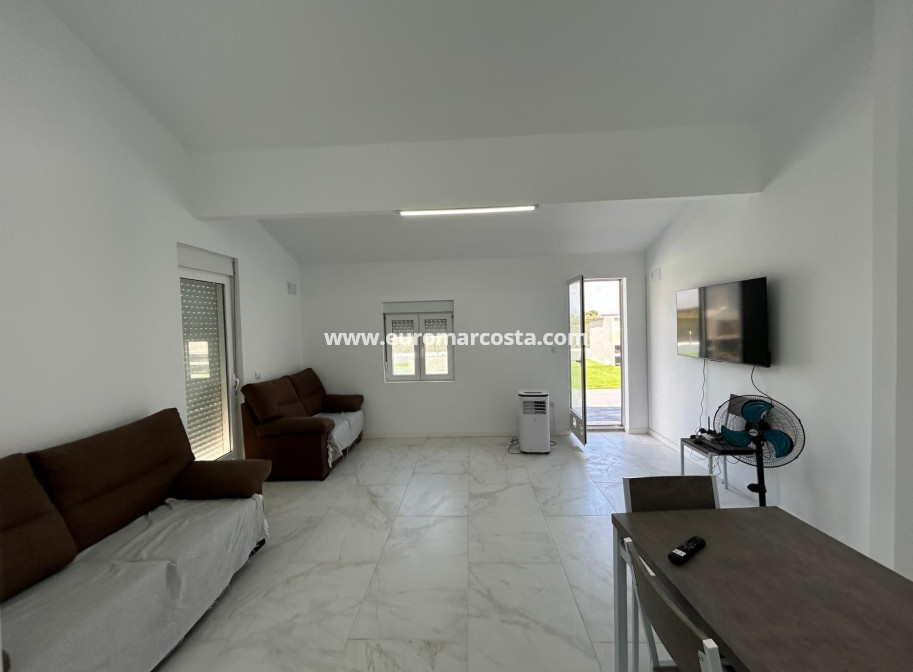 Venta - Villa - Almoradi - Heredades