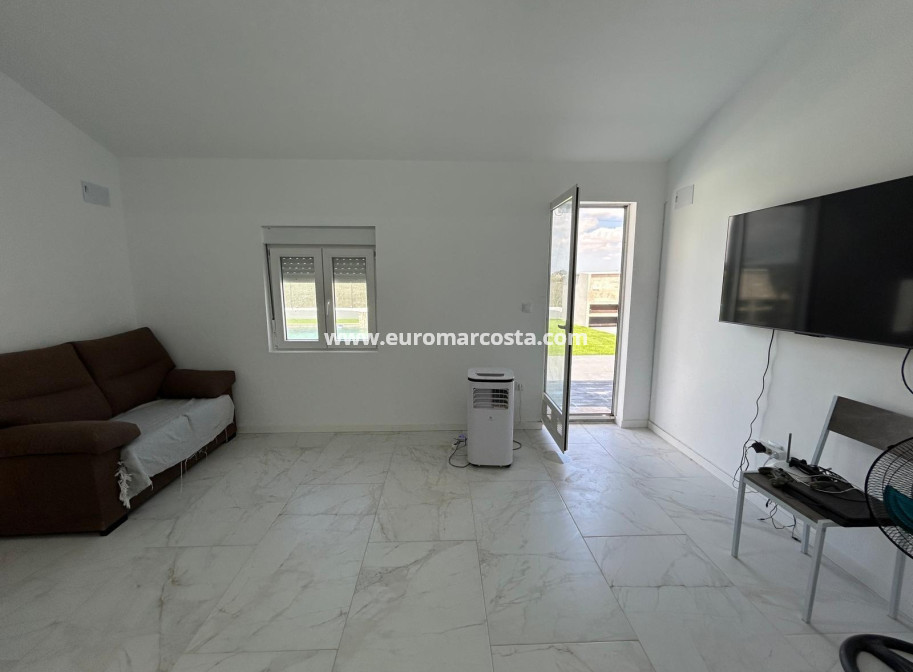 Venta - Villa - Almoradi - Heredades