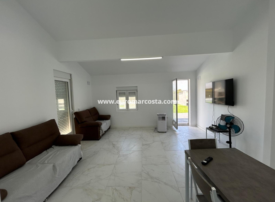 Venta - Villa - Almoradi - Heredades