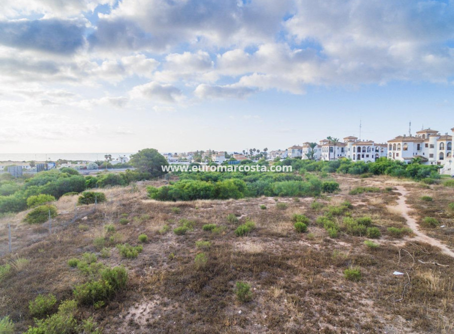 Objekte zum Wiederverkauf - Wohnung - Orihuela Costa