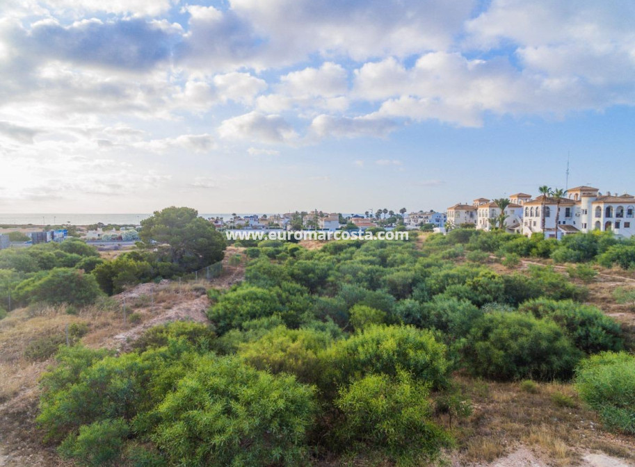 Objekte zum Wiederverkauf - Wohnung - Orihuela Costa