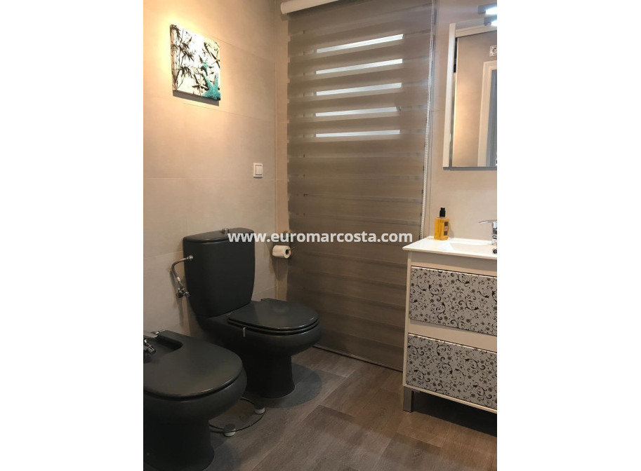 Venta - Apartamento / piso - Torrevieja - TORREVIEJA