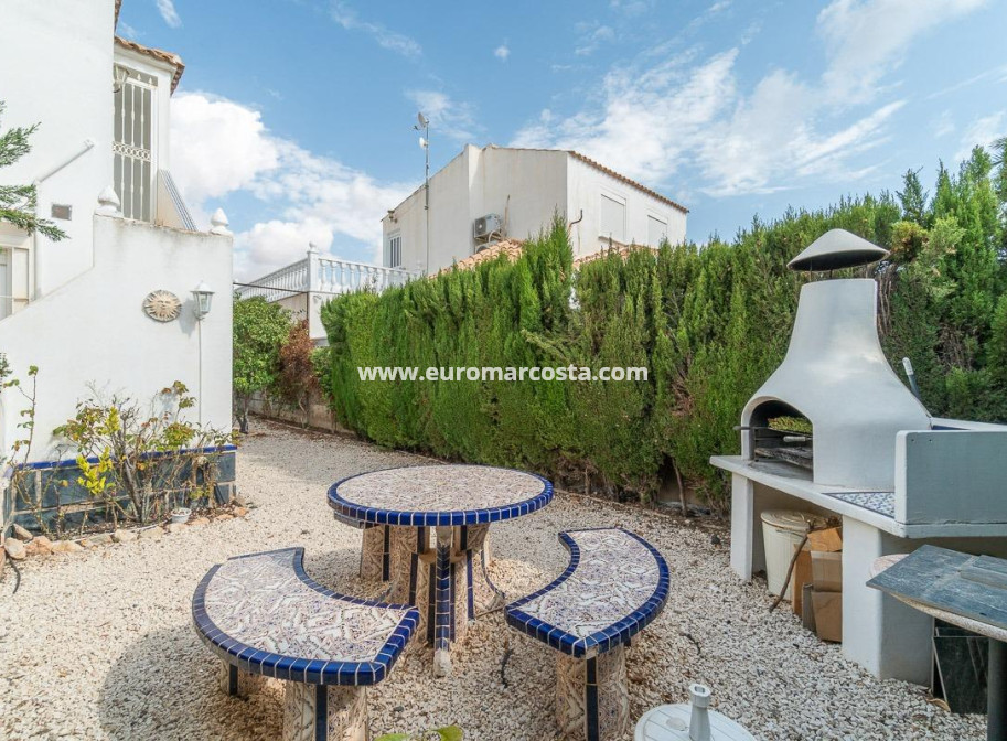 Sale - Villa - Orihuela Costa