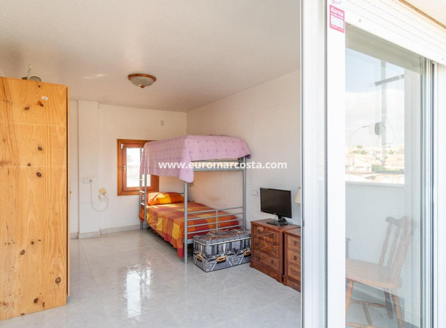 Sale - Villa - Orihuela Costa