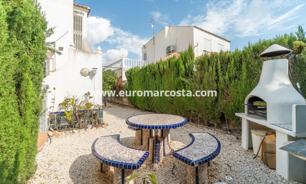 Sale - Villa - Orihuela Costa