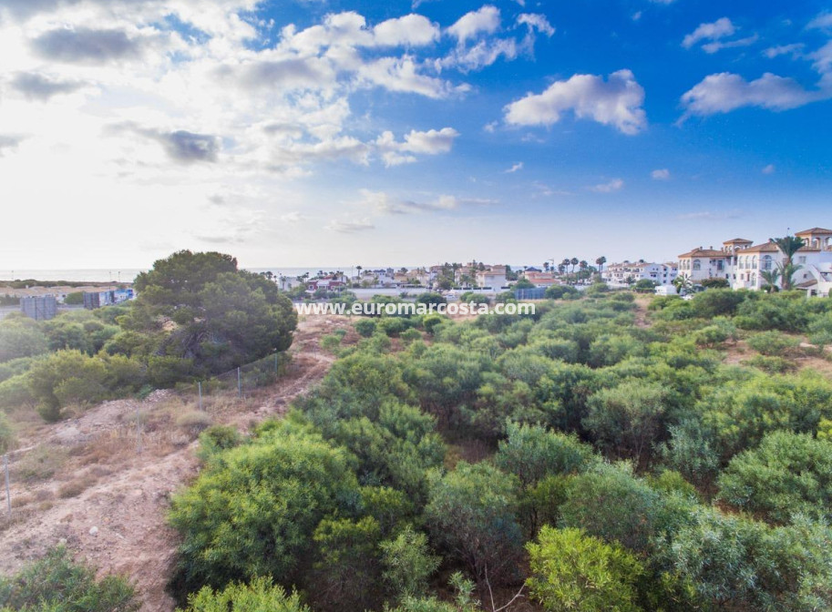 Objekte zum Wiederverkauf - Wohnung - Orihuela Costa