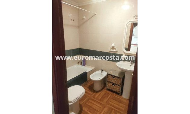 Sale - Bungalow - Torrevieja - Aguas nuevas 2