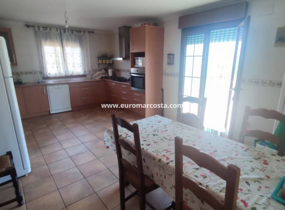 Sale - Country house - Aspe