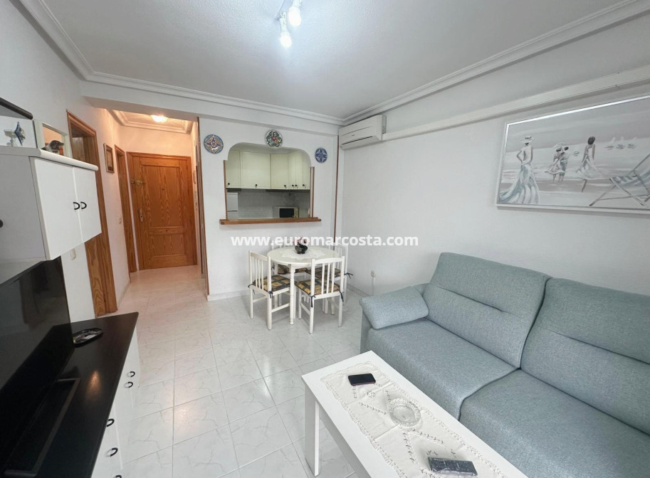 Sale - Apartment / flat - La Mata