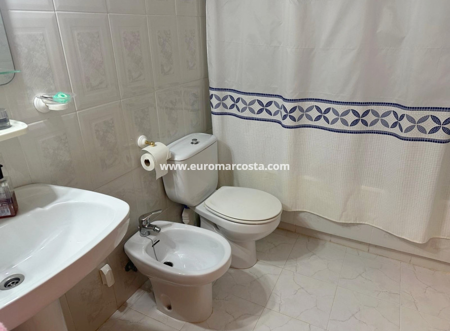 Sale - Apartment / flat - La Mata