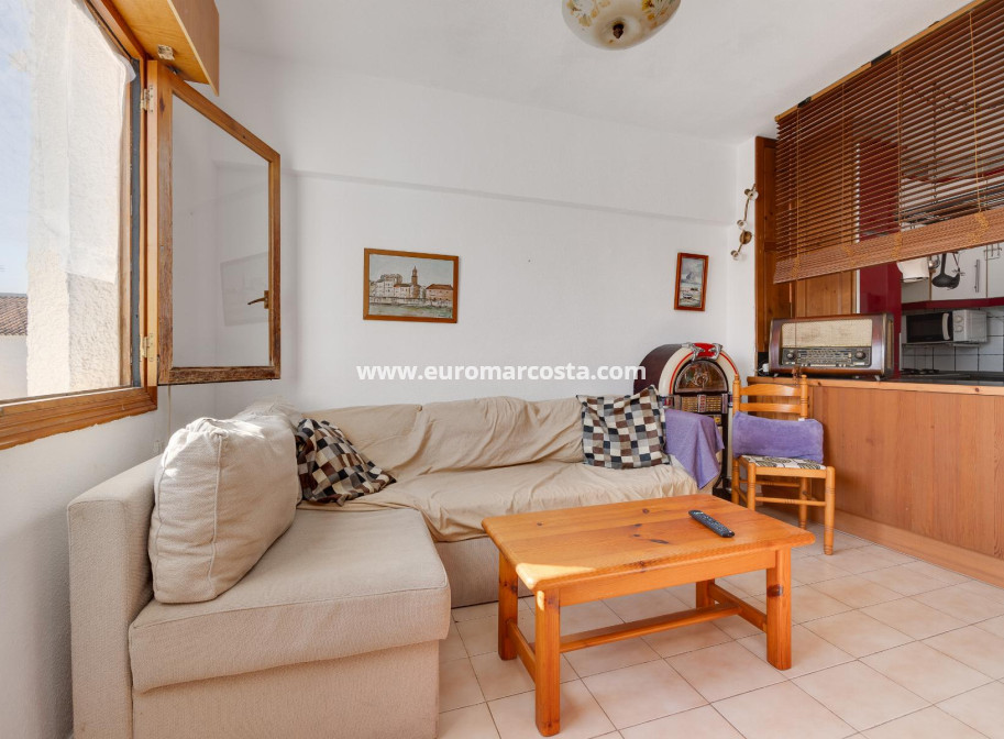 Objekte zum Wiederverkauf - Bungalow - Torrevieja - TORREVIEJA