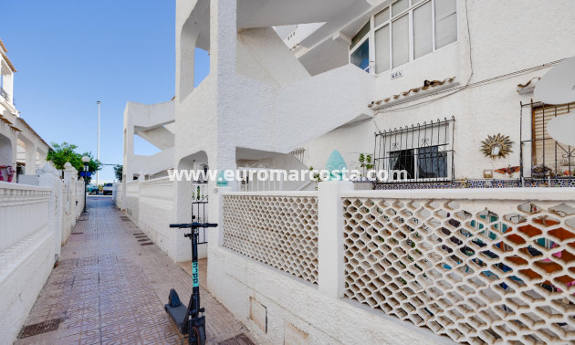 Objekte zum Wiederverkauf - Bungalow - Torrevieja - TORREVIEJA