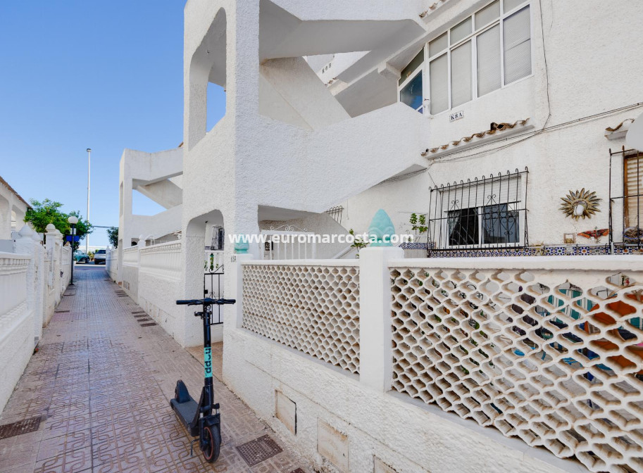 Objekte zum Wiederverkauf - Bungalow - Torrevieja - TORREVIEJA