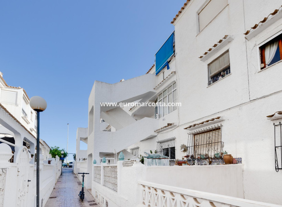 Objekte zum Wiederverkauf - Bungalow - Torrevieja - TORREVIEJA