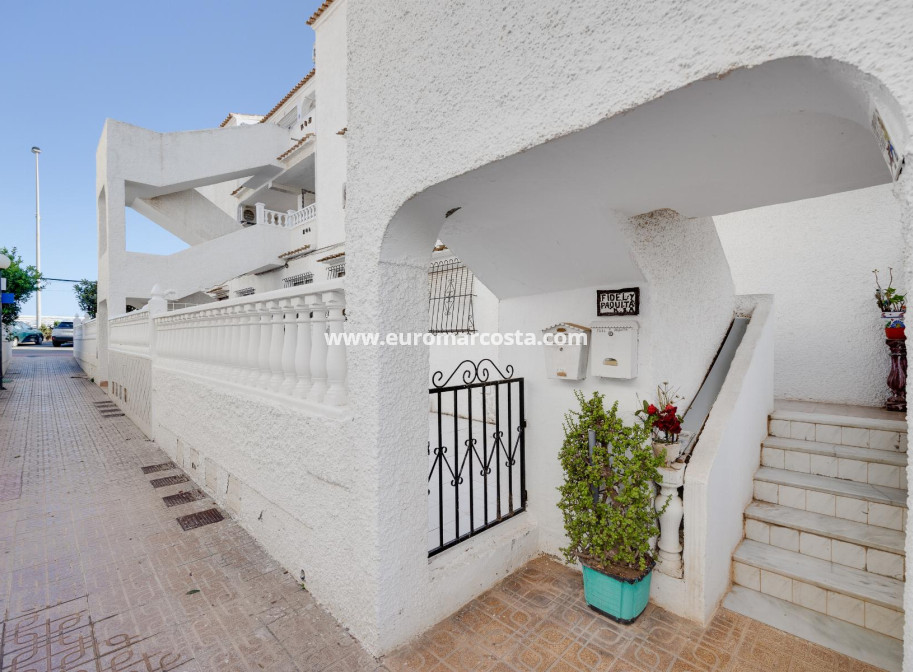 Objekte zum Wiederverkauf - Bungalow - Torrevieja - TORREVIEJA