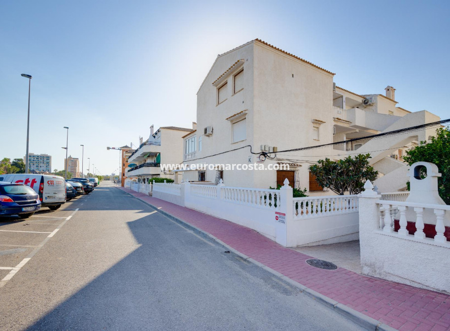 Objekte zum Wiederverkauf - Bungalow - Torrevieja - TORREVIEJA