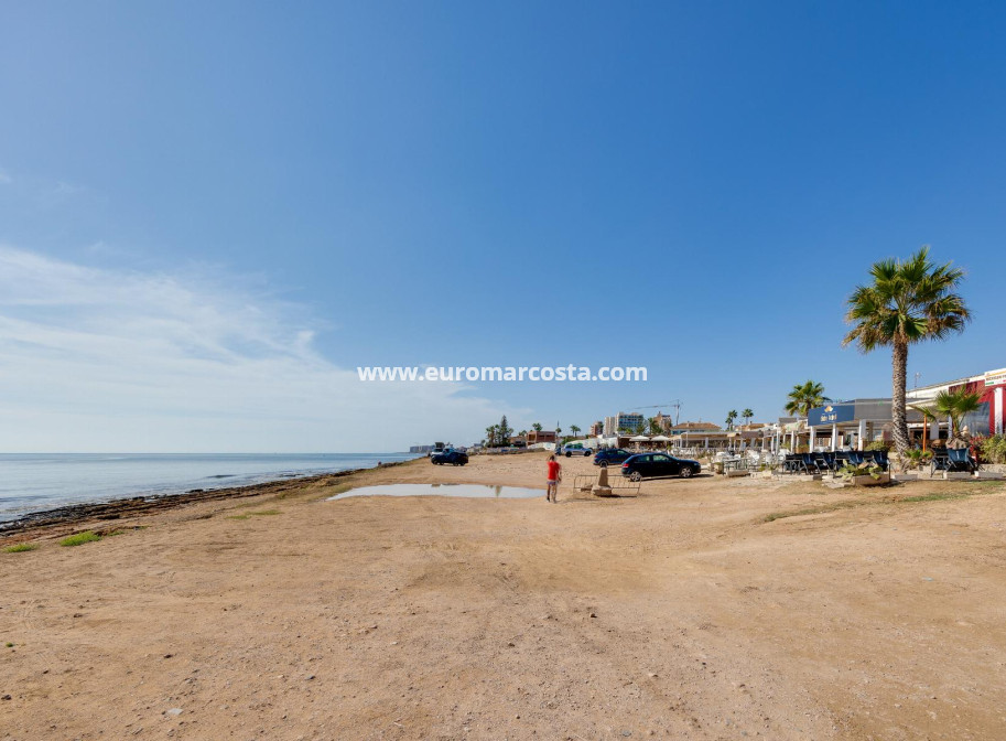 Objekte zum Wiederverkauf - Bungalow - Torrevieja - TORREVIEJA