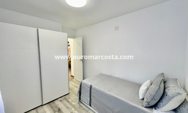 Venta - Bungalow - Torrevieja - TORREVIEJA