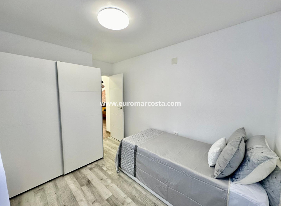 Venta - Bungalow - Torrevieja - TORREVIEJA