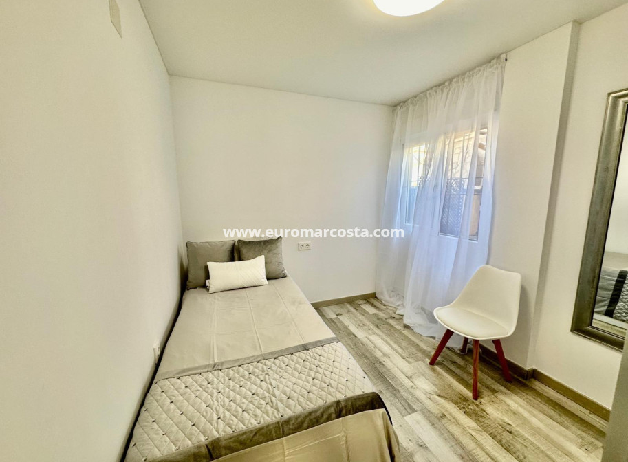 Venta - Bungalow - Torrevieja - TORREVIEJA