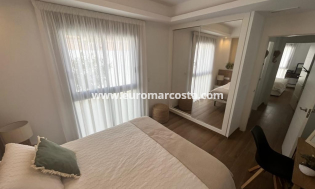 Sale - Detached House / Villa - Ciudad Quesada