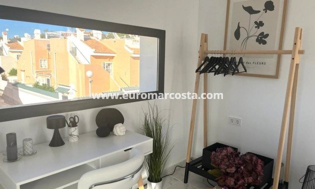 Sale - Detached House / Villa - Ciudad Quesada