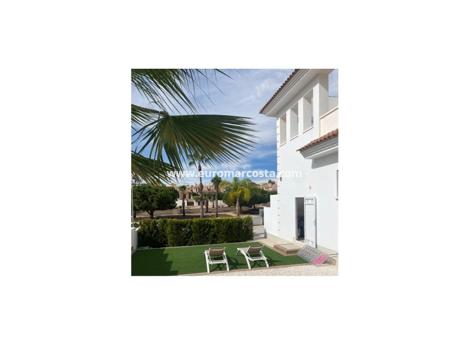 Sale - Detached House / Villa - Ciudad Quesada