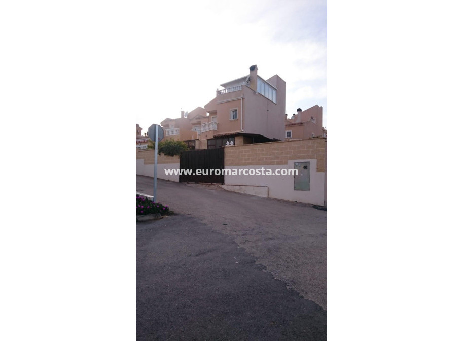 Sale - Villa - Orihuela Costa - TORREVIEJA