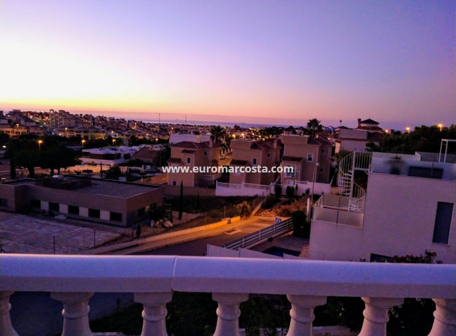 Sale - Villa - Orihuela Costa - TORREVIEJA