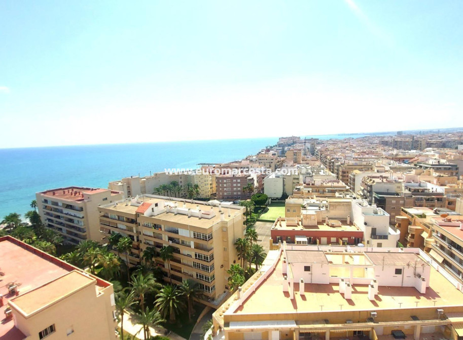 Venta - Apartamento / piso - Torrevieja - TORREVIEJA