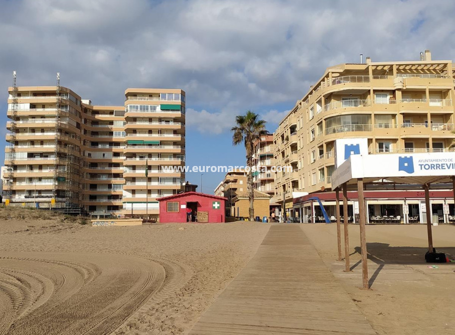 Objekte zum Wiederverkauf - Wohnung - Torrevieja - La Mata