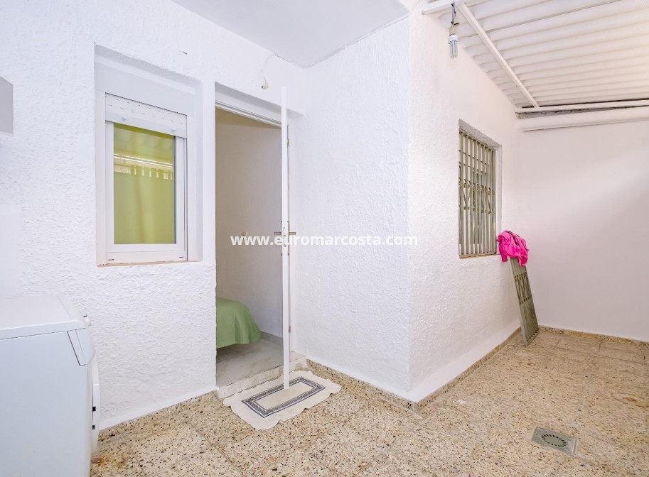 Objekte zum Wiederverkauf - Bungalow - Torrevieja - TORREVIEJA