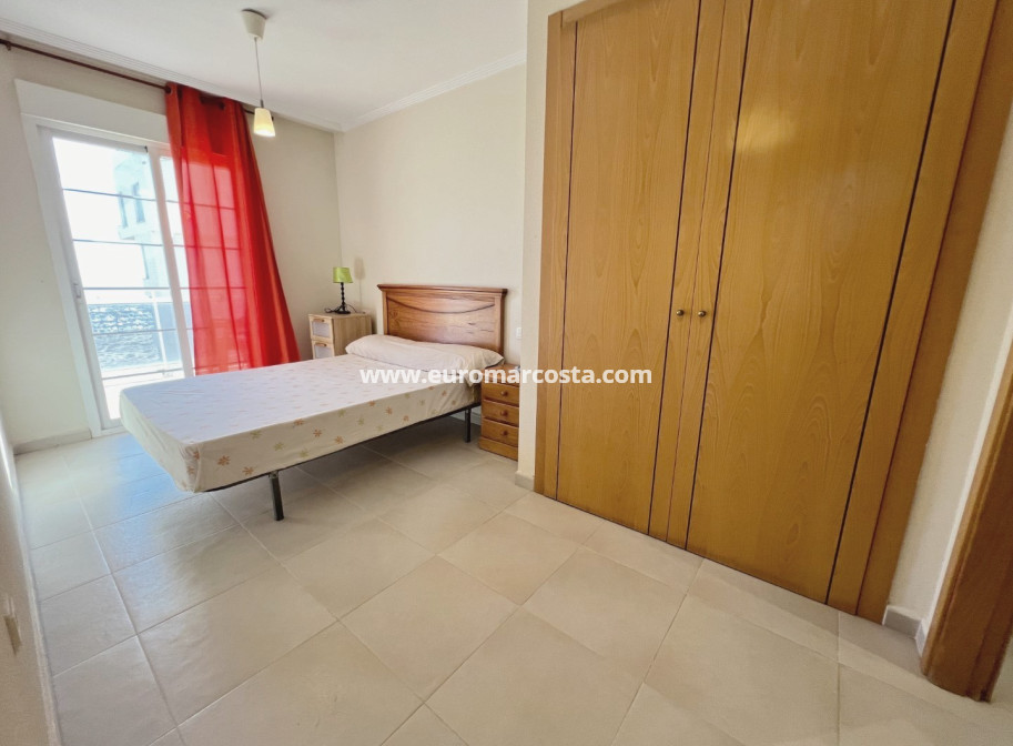 Sale - Apartment / flat - Guardamar del Segura