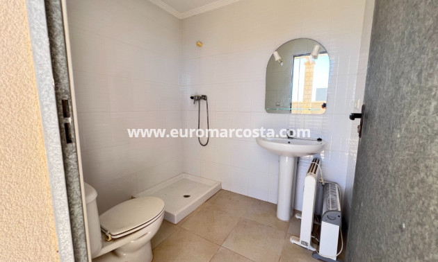 Sale - Apartment / flat - Guardamar del Segura